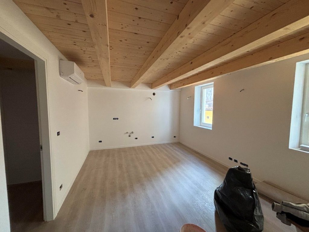 Appartamento Bi-Livello primo ingresso a Muggia Appartamento Bi-Livello primo ingresso a Muggia